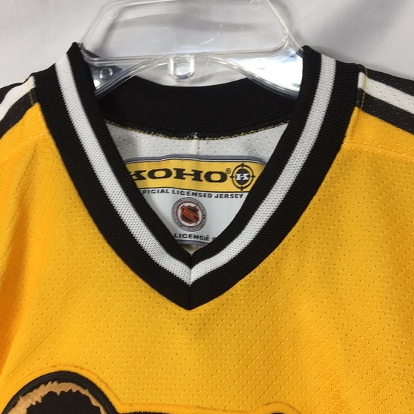 Vintage Made in Canada Boston Bruins The Pooh Bear Youth Hockey Jersey Size L/XL - Picture 15 of 16